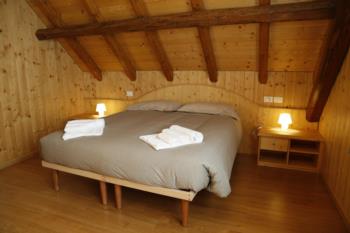 Accommodation to rent for weekend in the mountains 